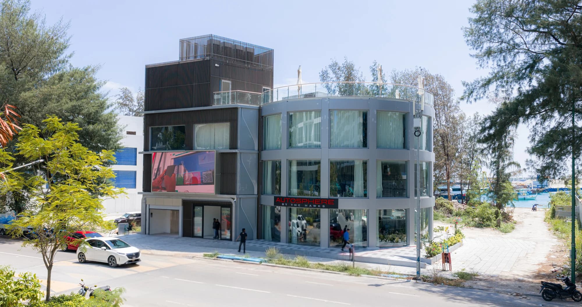 The AutoSphere building on Fithuroanu Magu, Hulhumalé